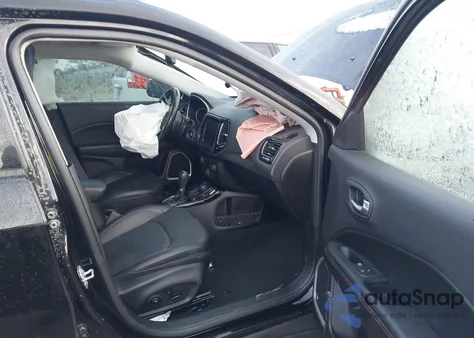 2021 Jeep Compass Limited 4X4 from USA, damaged, VIN 3C4NJDCB9MT512503